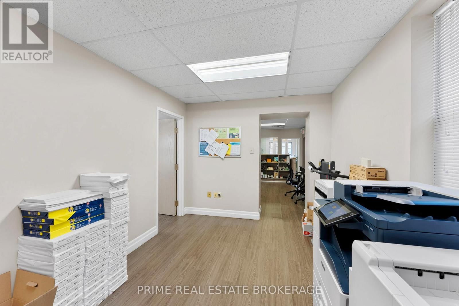 580 WATERLOO STREET Image 12