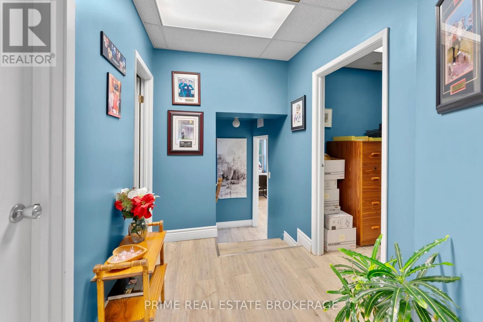 580 WATERLOO STREET Image 26