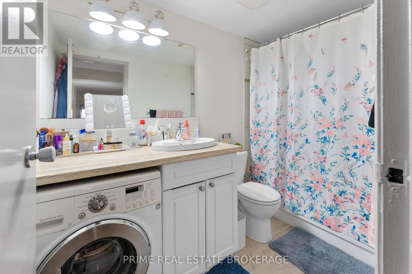 580 WATERLOO STREET Image 31