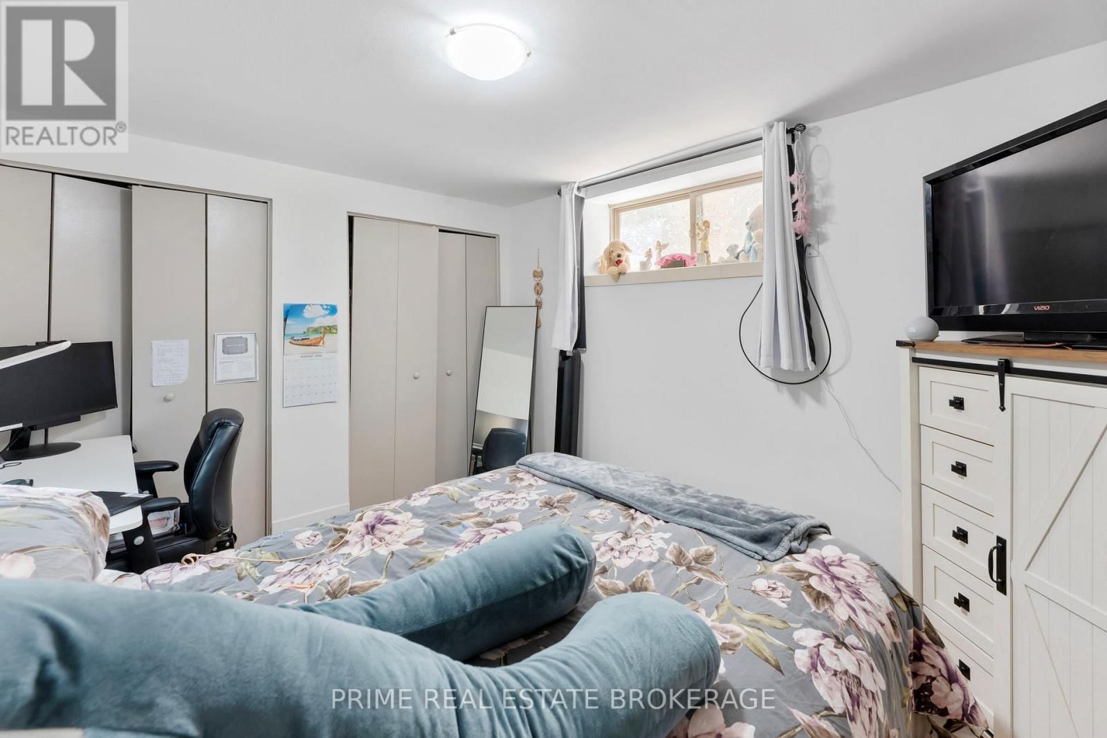 580 WATERLOO STREET Image 34