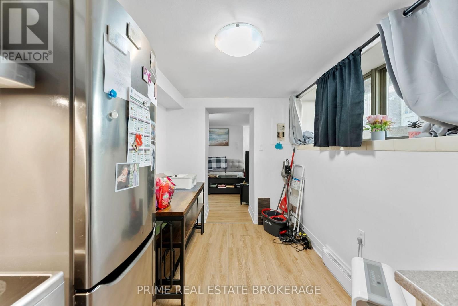 580 WATERLOO STREET Image 8