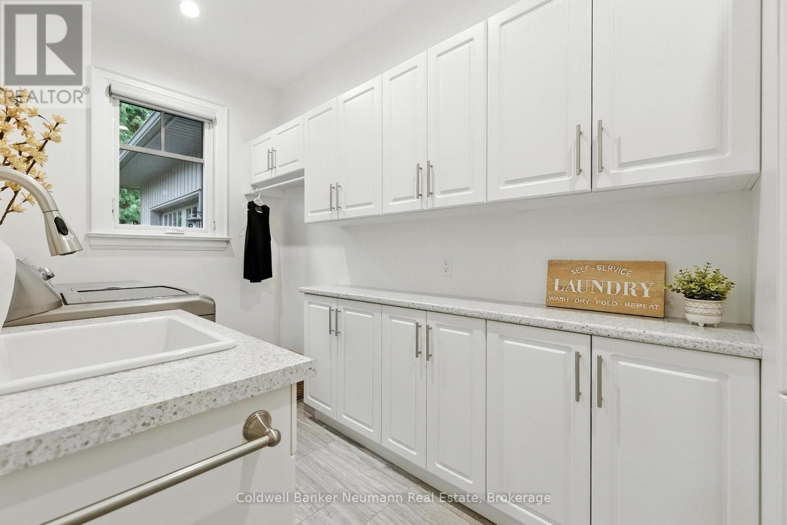 45 AMALIA CRESCENT Image 23