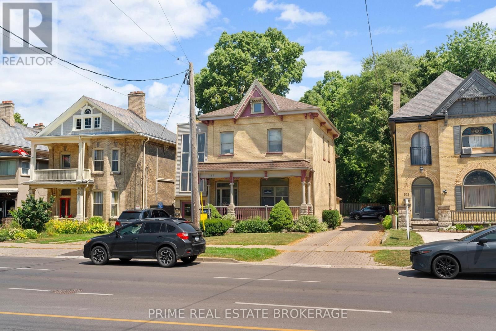 580 WATERLOO STREET Image 37