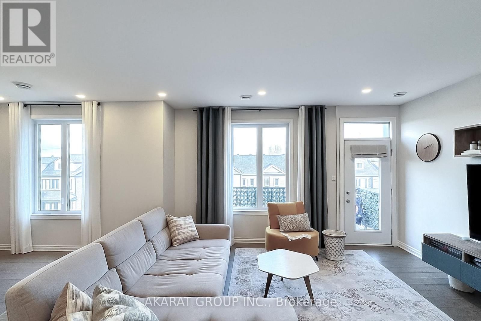 G-725 DEARBORN PRIVATE Image 11