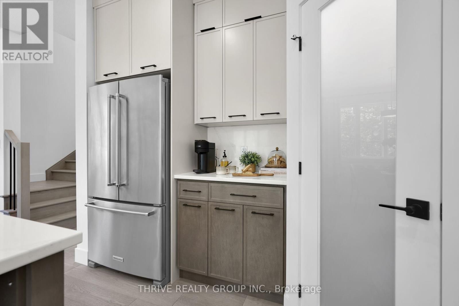 64 - 101 MEADOWLILY ROAD SOUTH Image 12