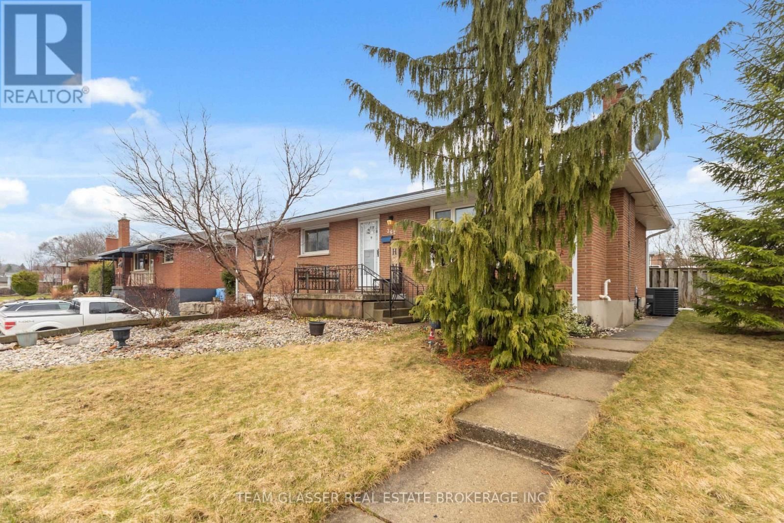 362 CHIPPENDALE CRESCENT Image 10