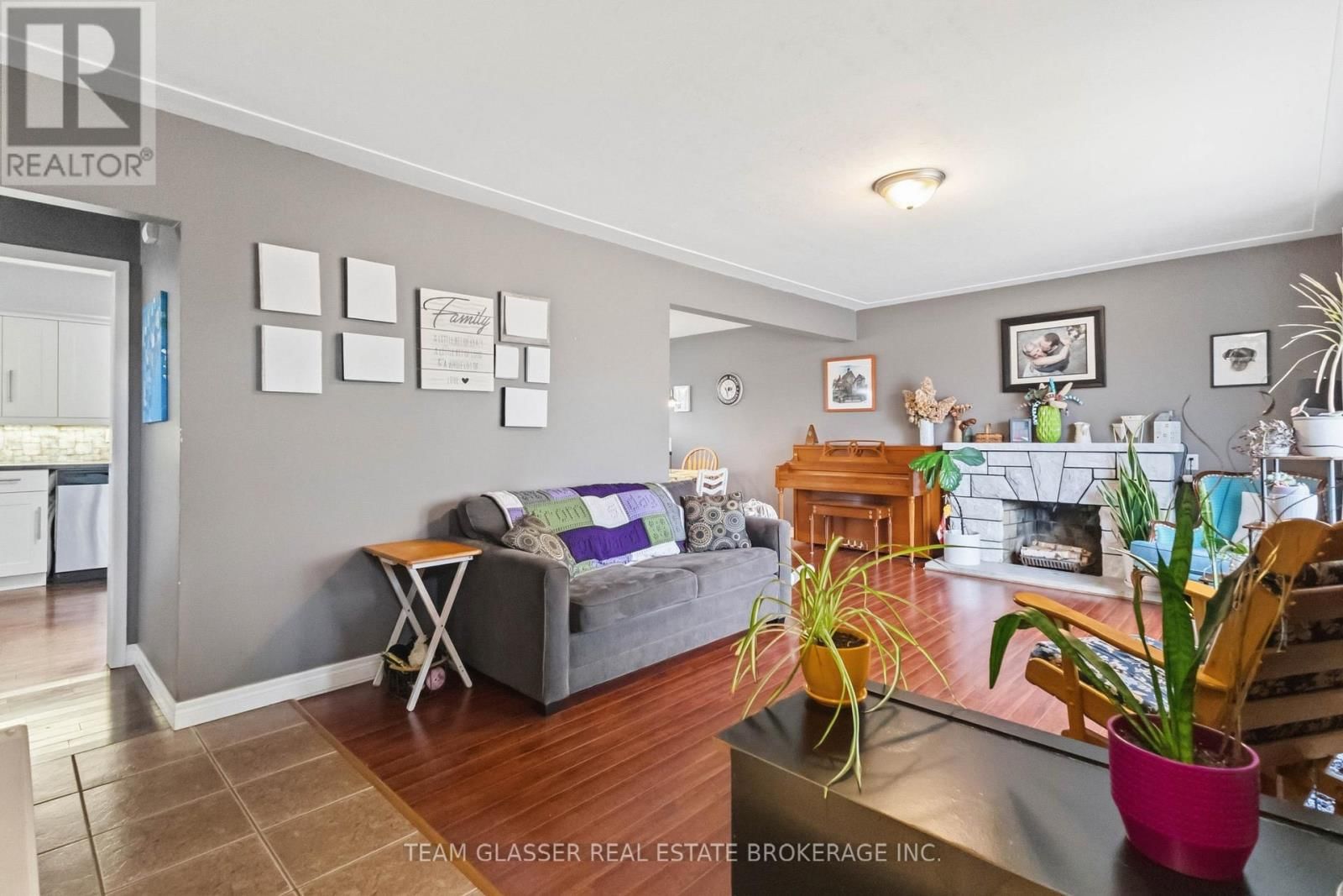 362 CHIPPENDALE CRESCENT Image 14