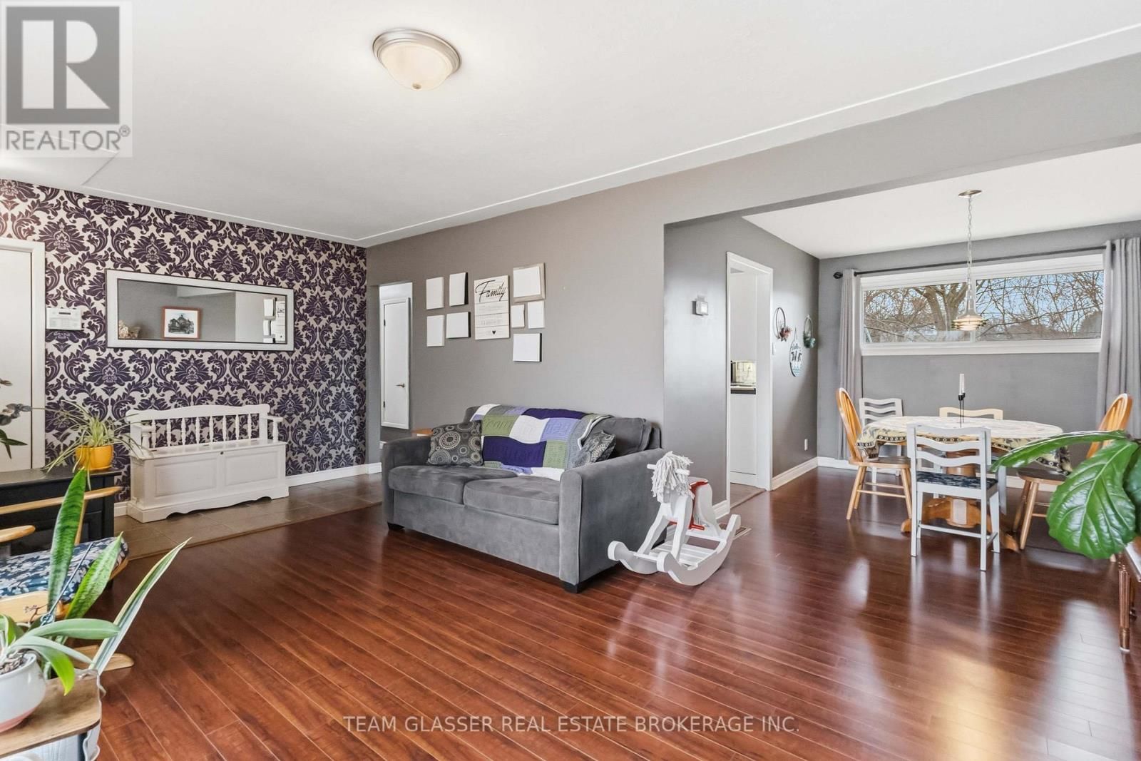 362 CHIPPENDALE CRESCENT Image 18