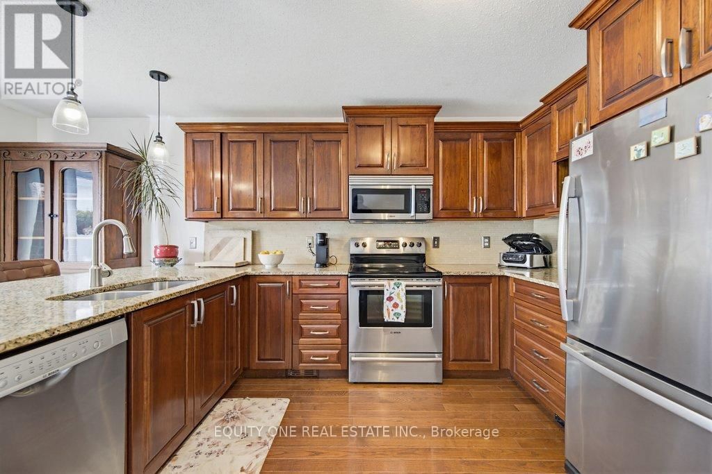 706 LEVAC DRIVE Image 10