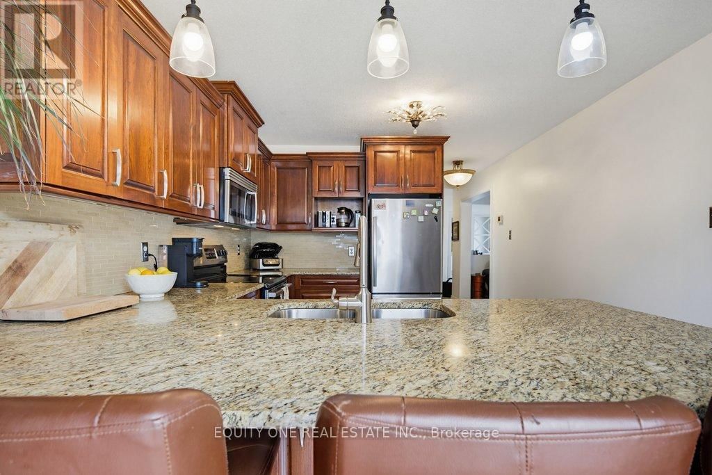 706 LEVAC DRIVE Image 9