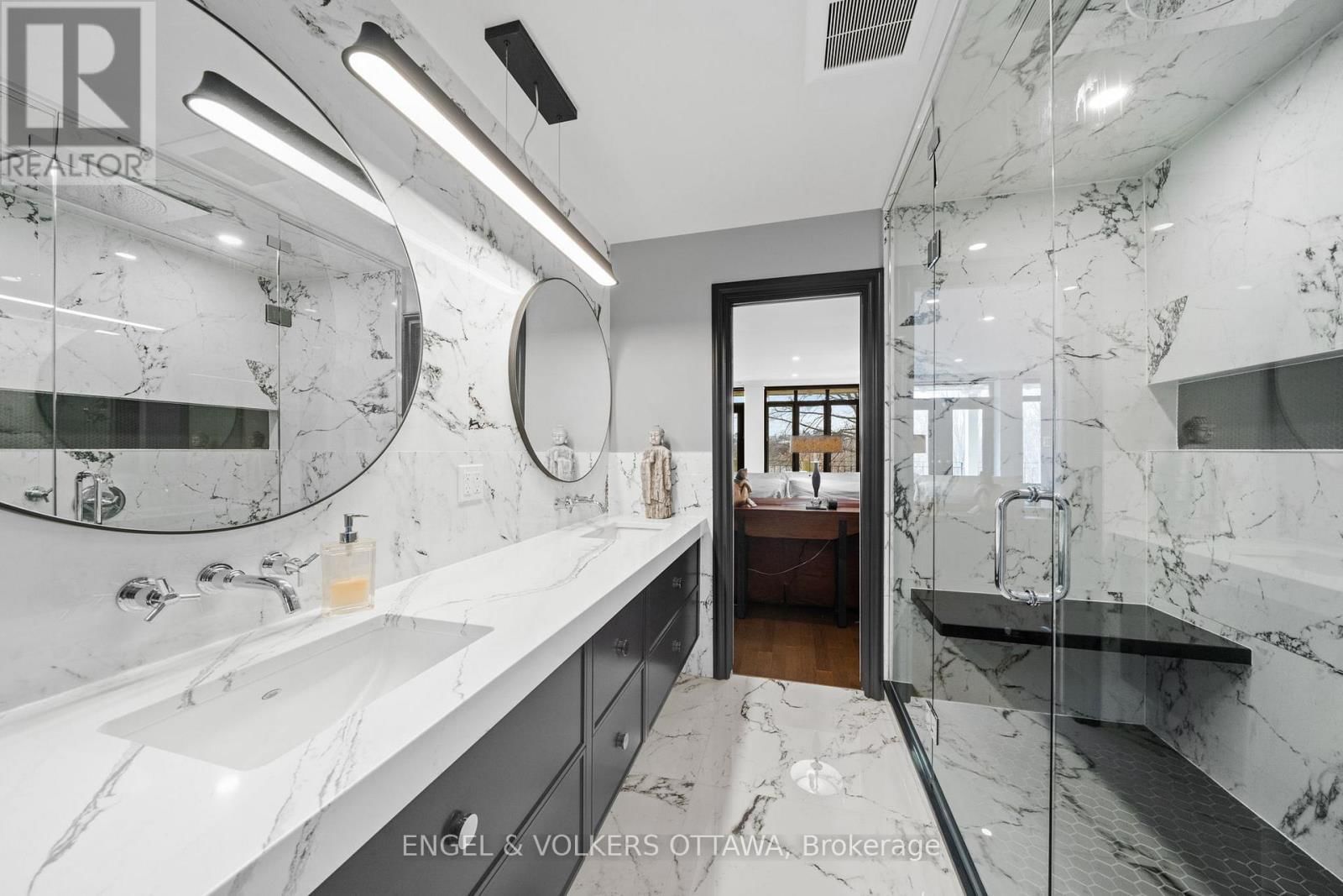 105 STANLEY AVENUE Image 29