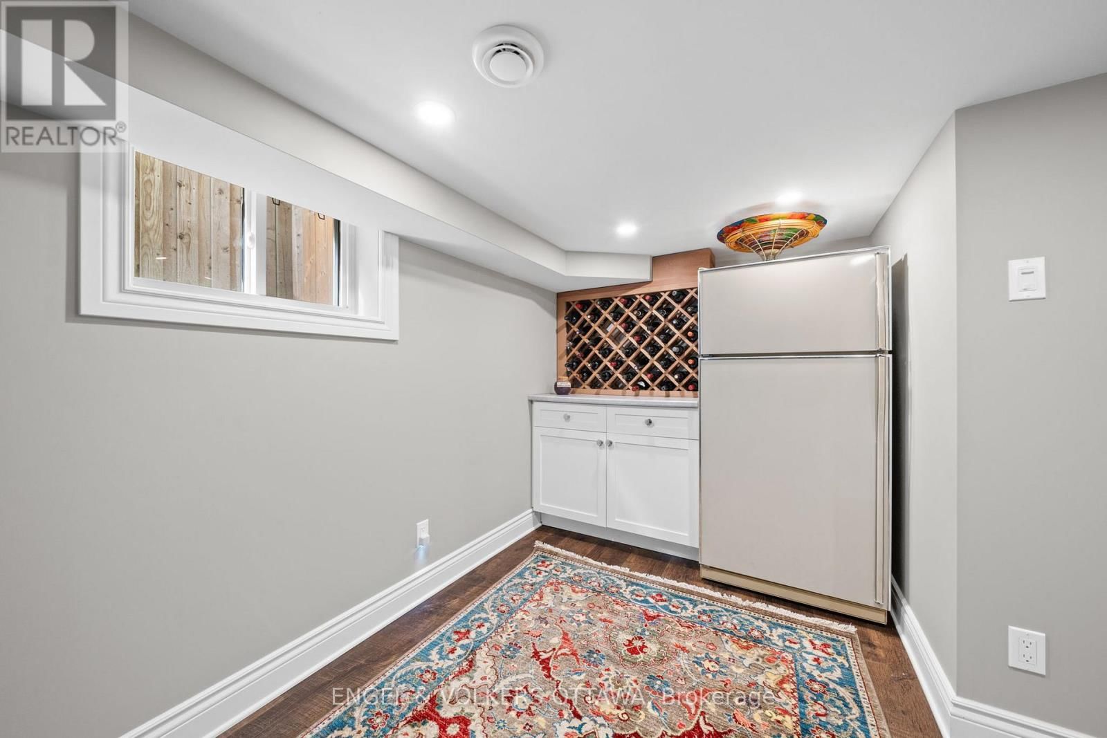 105 STANLEY AVENUE Image 34