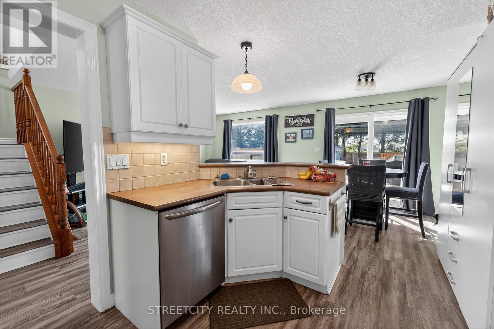 26 LAKE MARGARET TRAIL Image 4