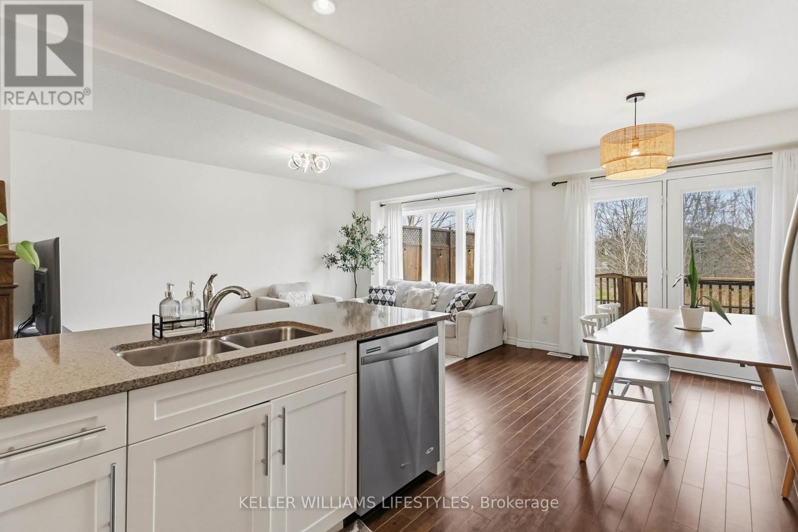 95 - 1010 FANSHAWE PARK ROAD EAST Image 25