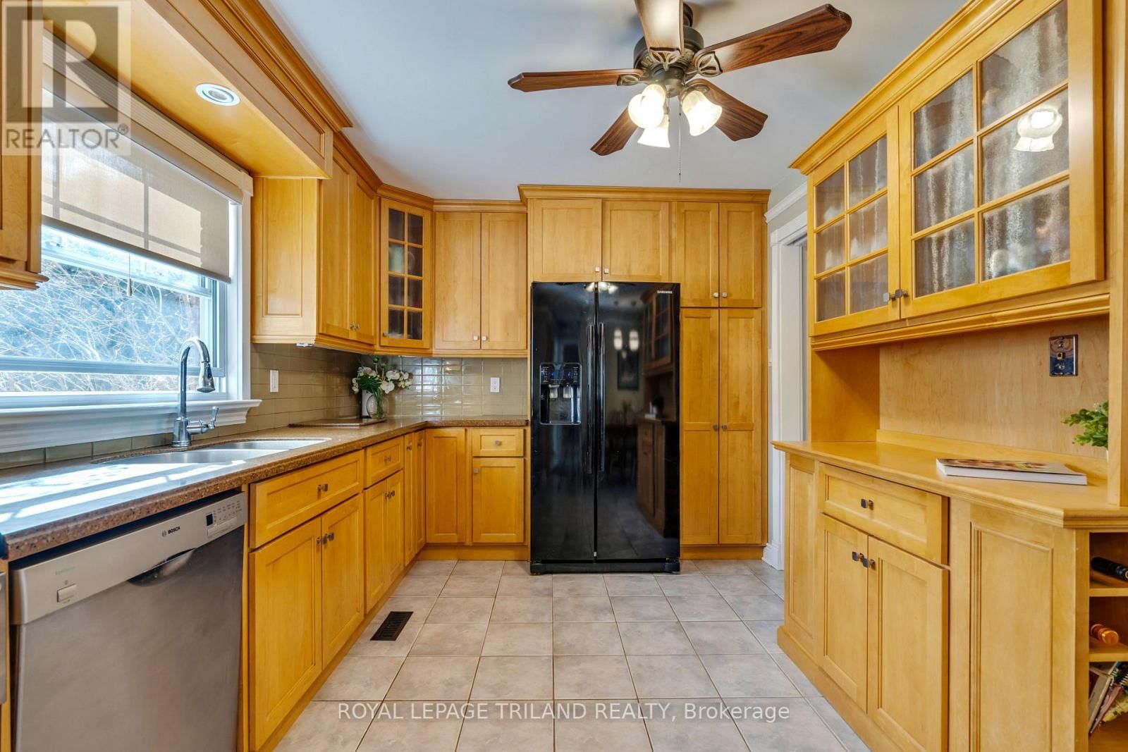 27 CHEROKEE ROAD Image 14