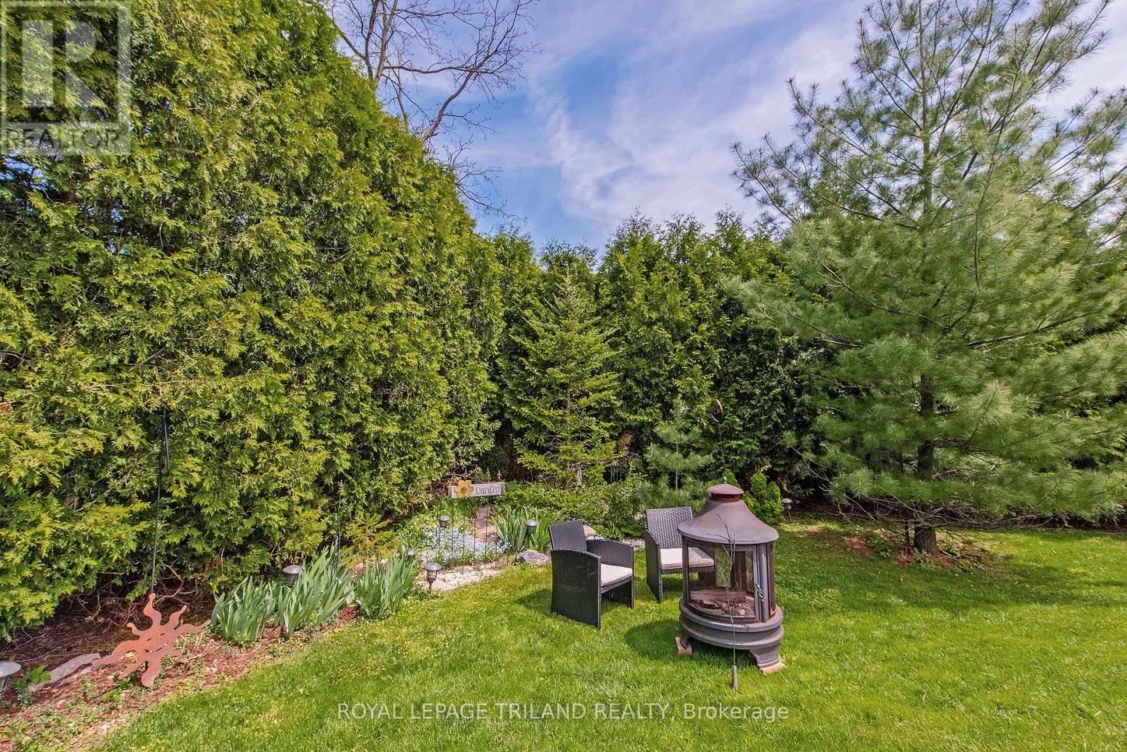 27 CHEROKEE ROAD Image 41