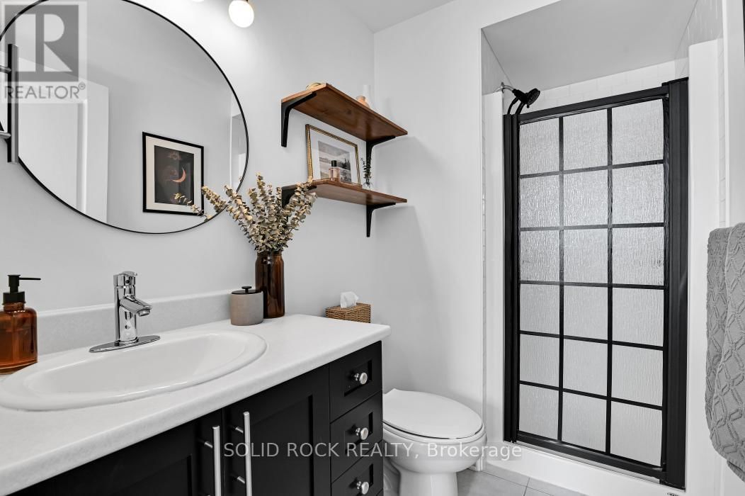 G - 19 TADLEY PRIVATE Image 24