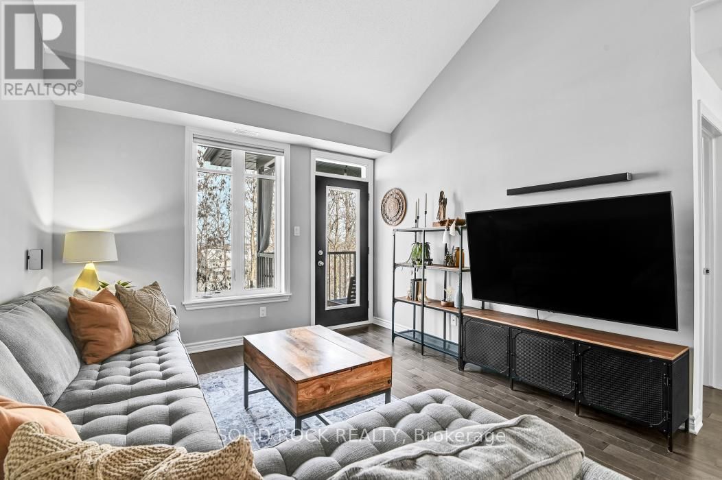 G - 19 TADLEY PRIVATE Image 8