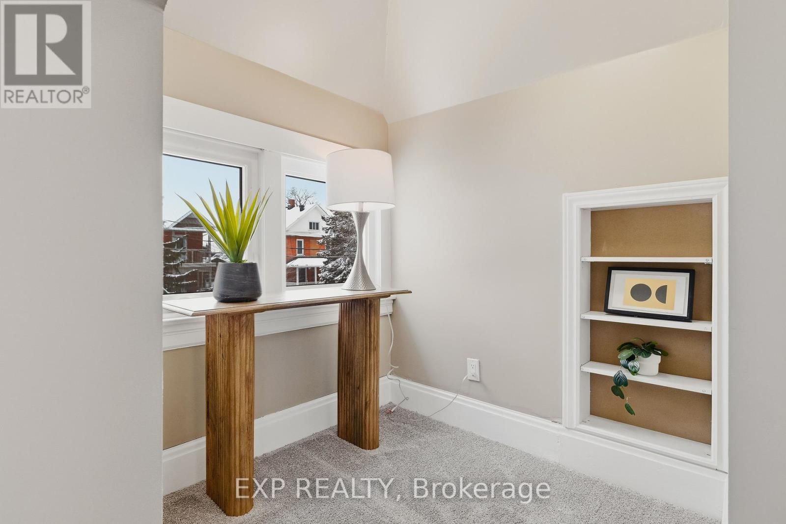 999 VINE STREET Image 29