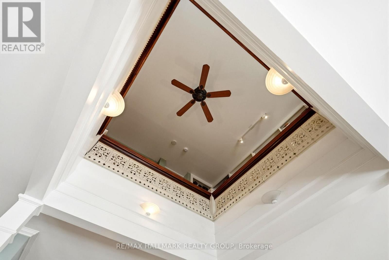 53 SCRIVENS STREET Image 34