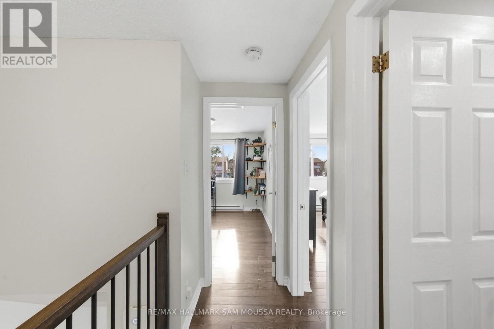 B - 25 WOODVALE GREEN Image 27