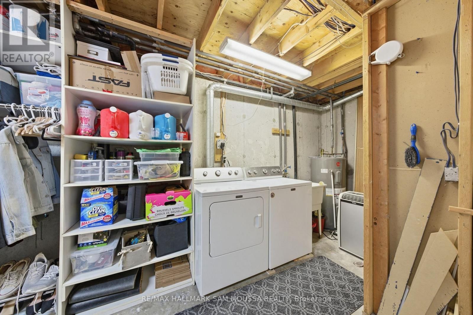 B - 25 WOODVALE GREEN Image 33