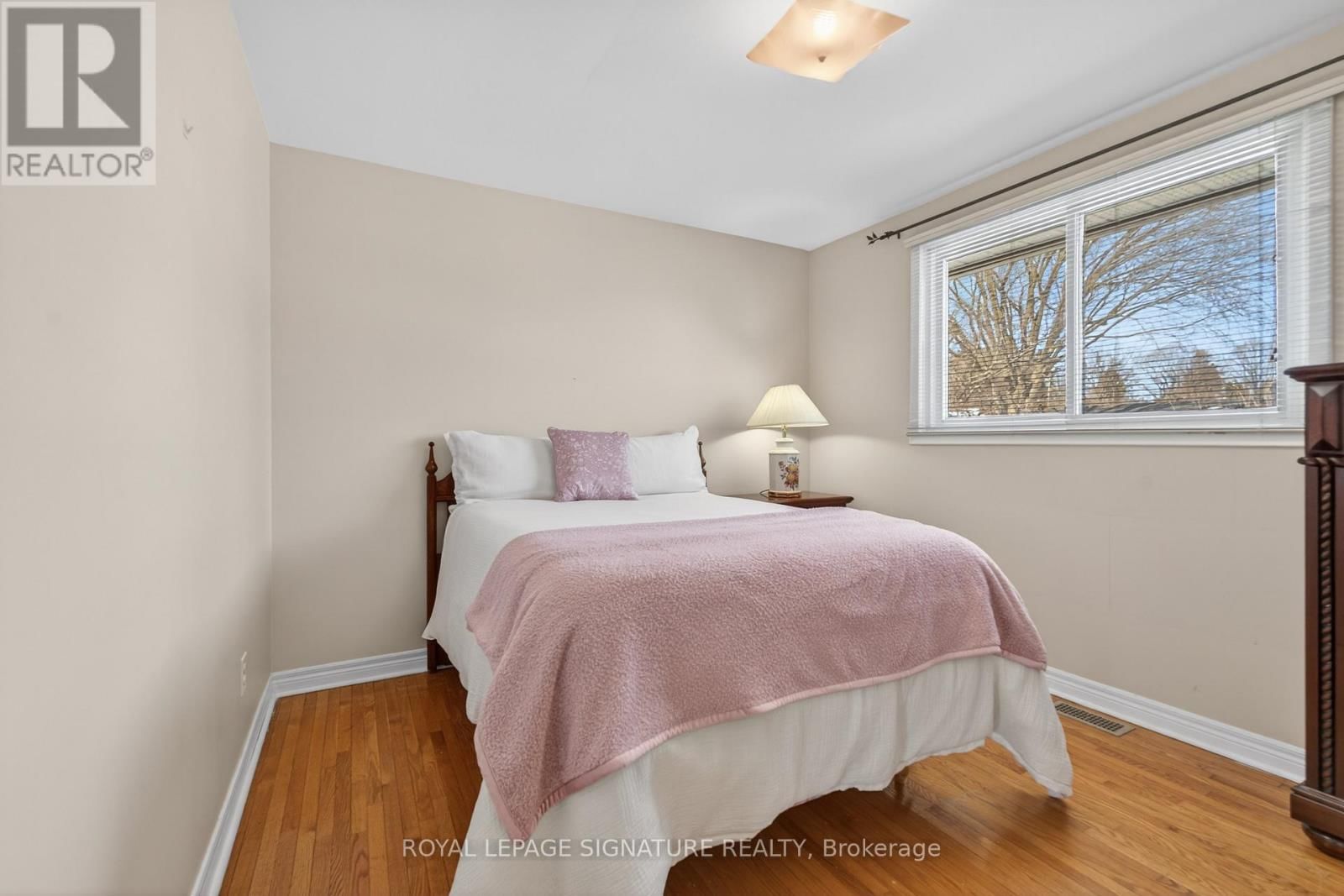 897 PEMBRIDGE CRESCENT Image 20