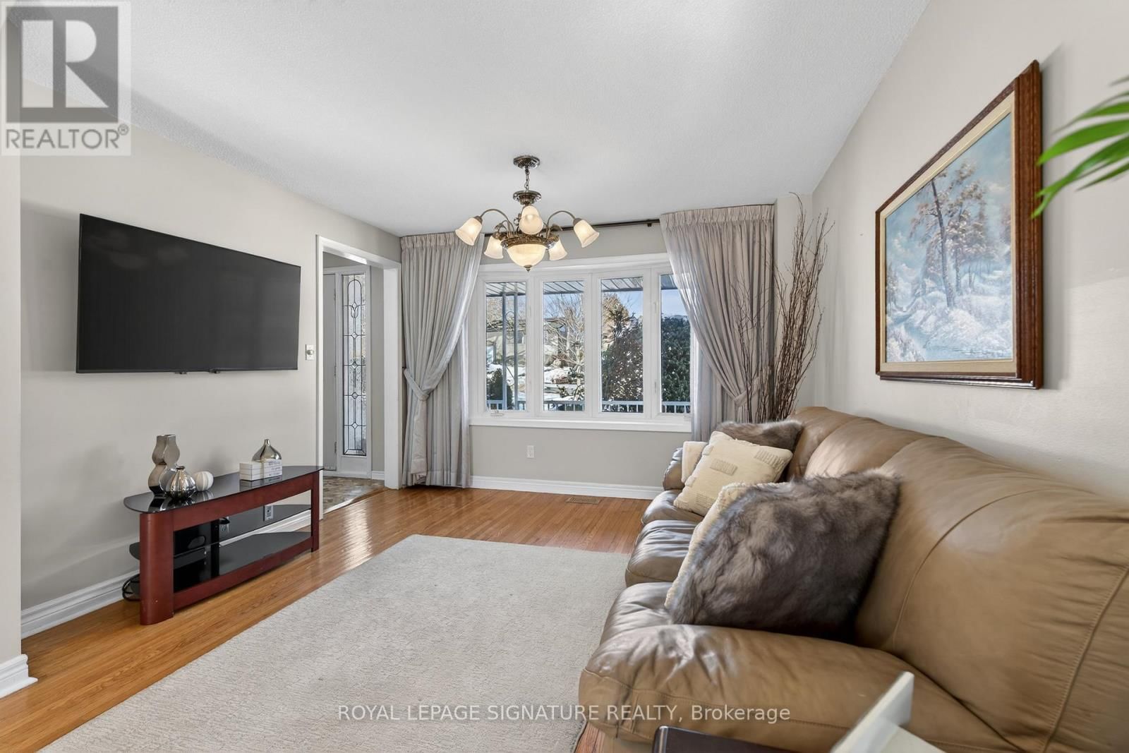 897 PEMBRIDGE CRESCENT Image 6