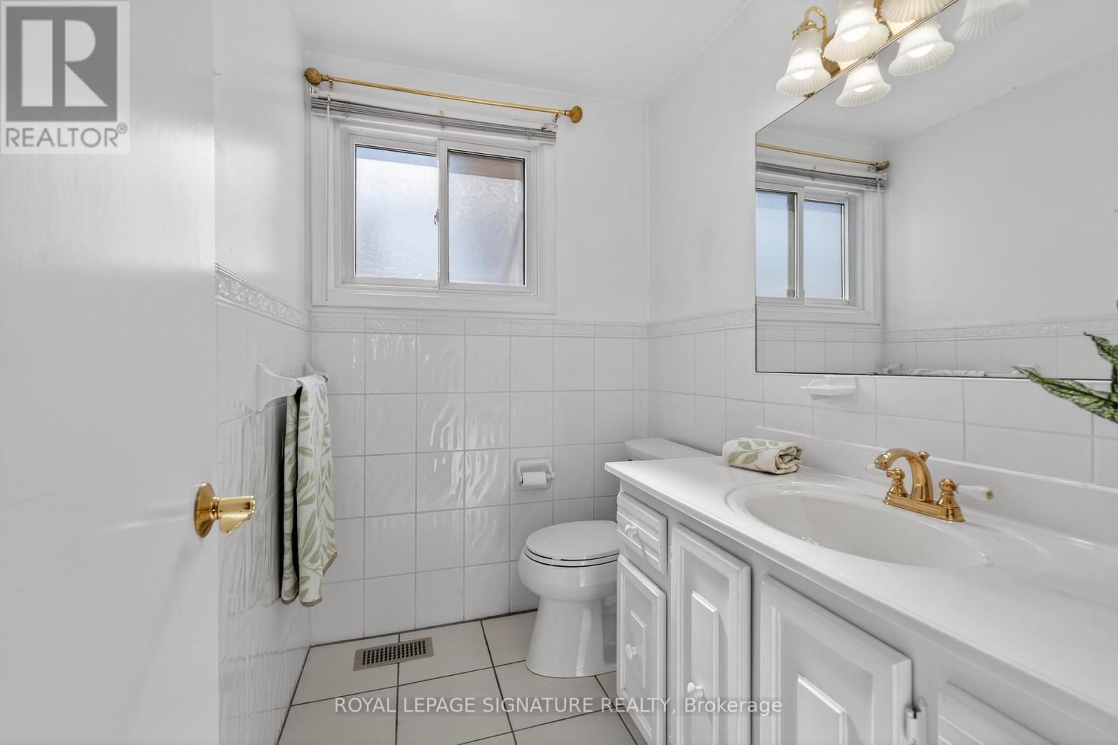 897 PEMBRIDGE CRESCENT Image 7