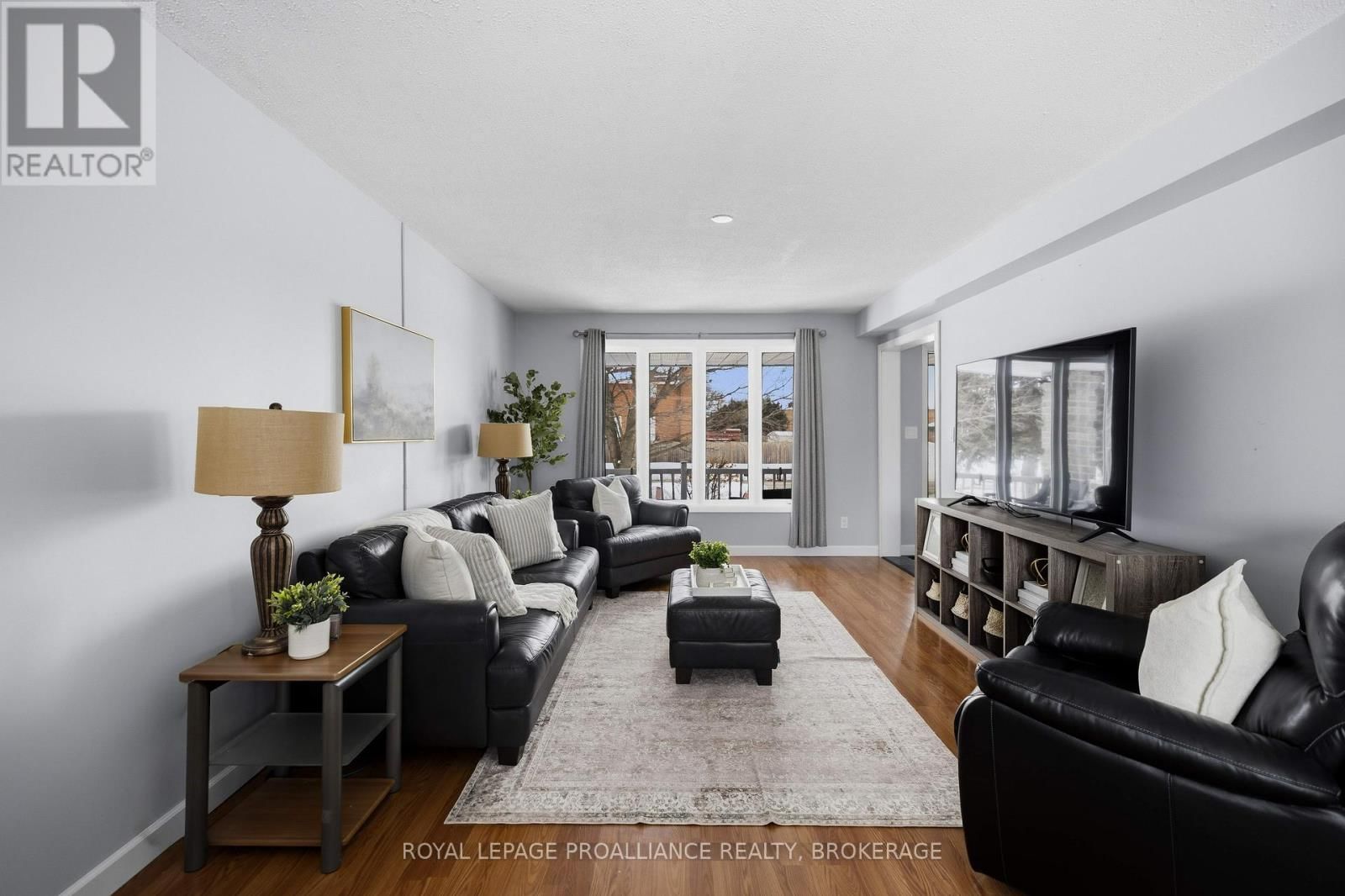 789 STRAND BOULEVARD Image 10