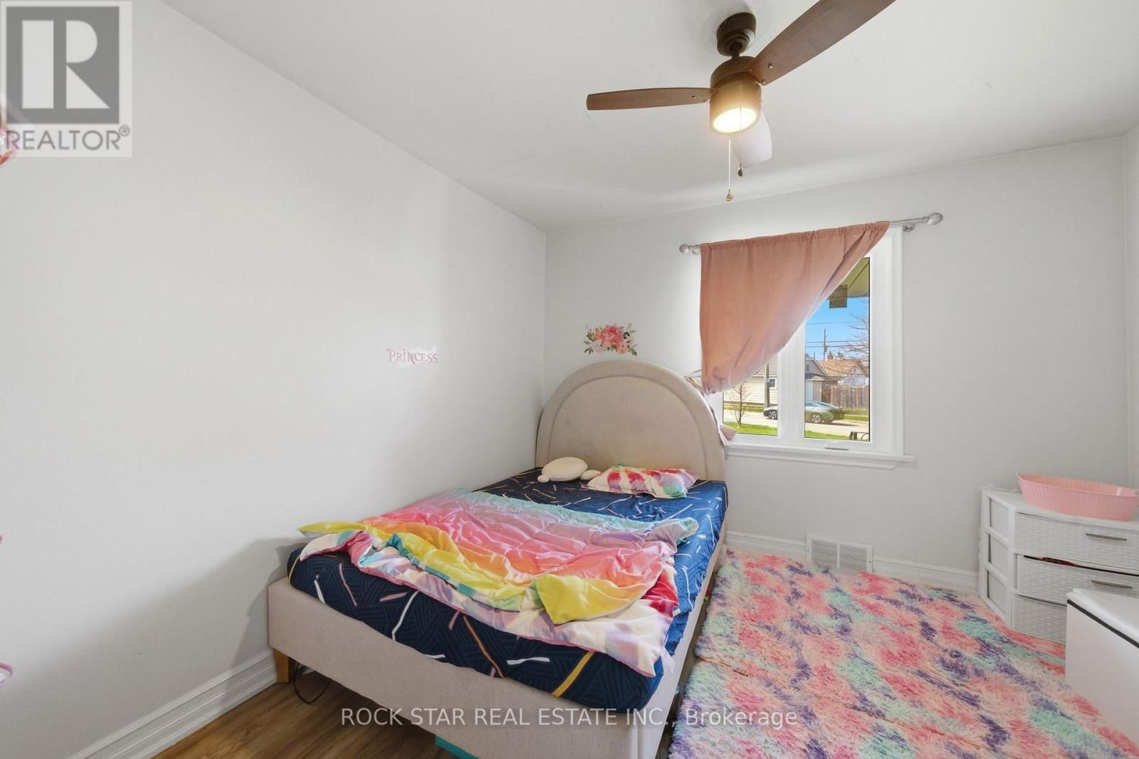 250 GRANTHAM AVENUE Image 15