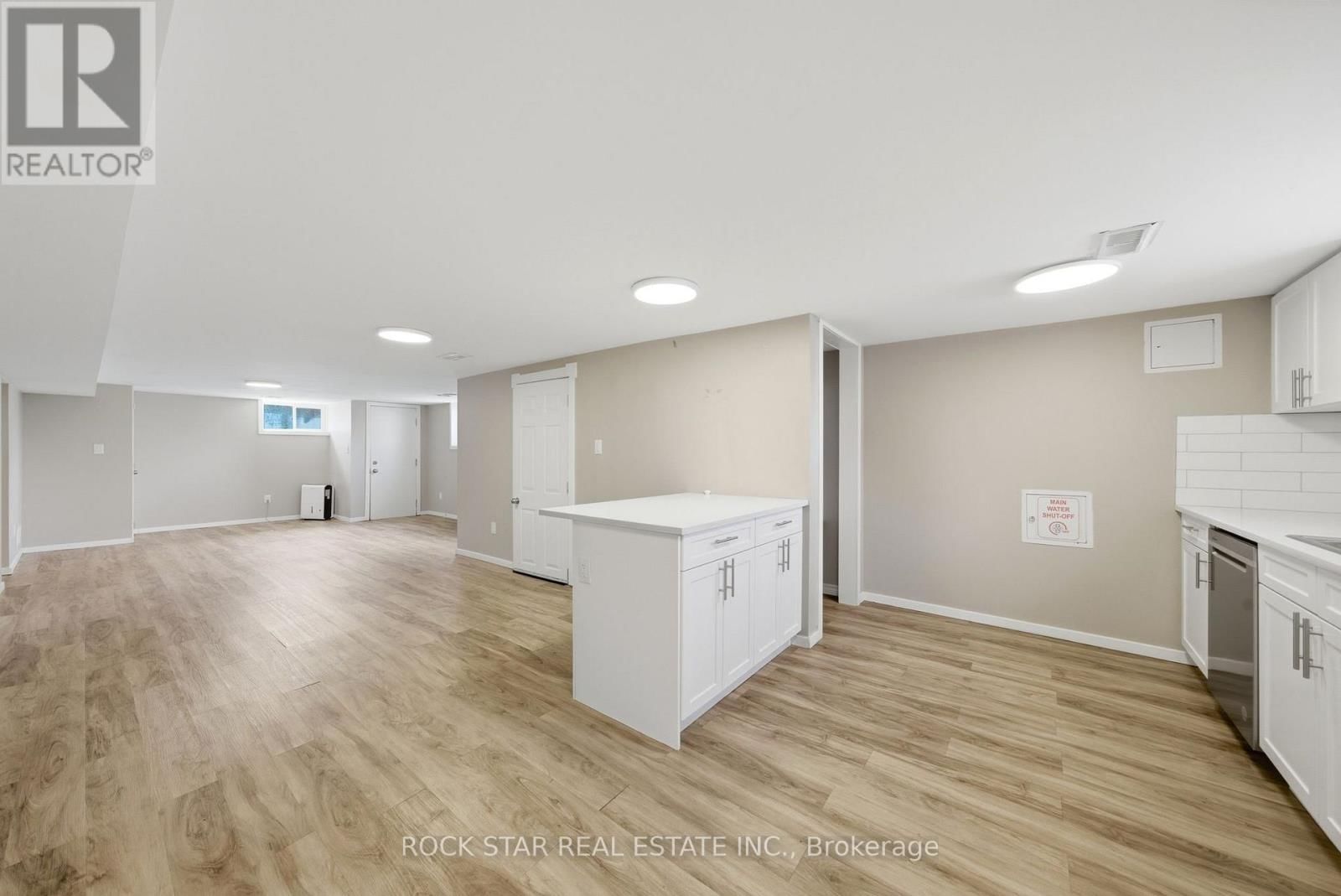 250 GRANTHAM AVENUE Image 32