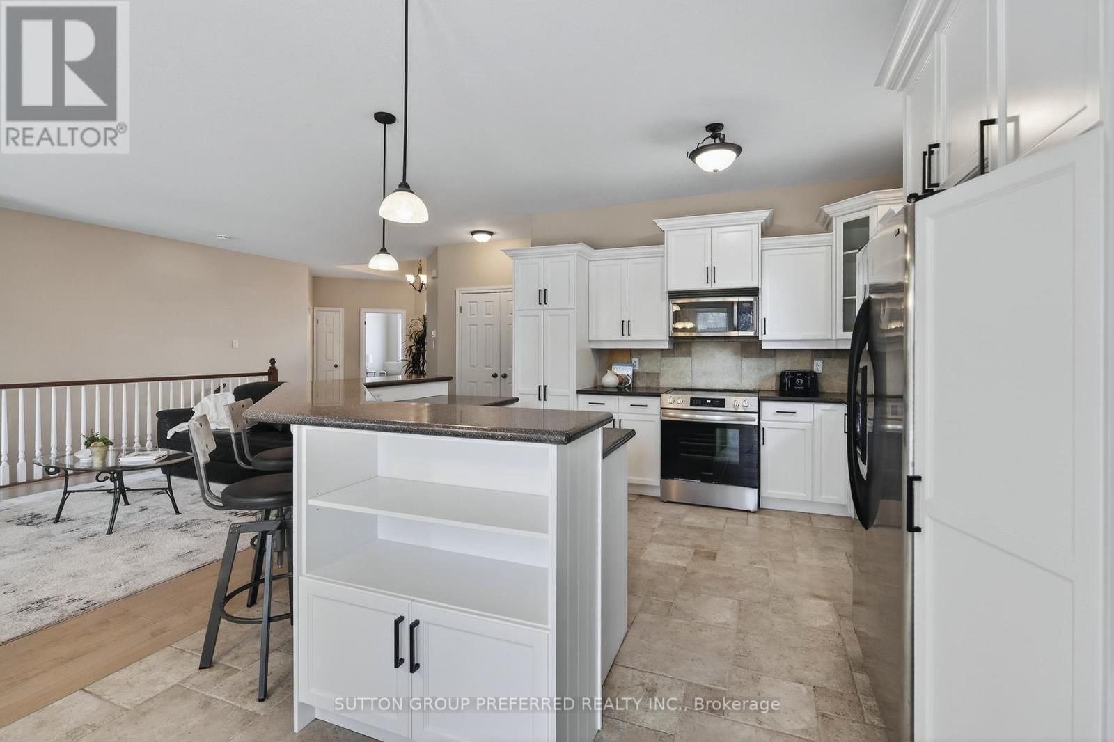 22 SPRINGFIELD WAY Image 12