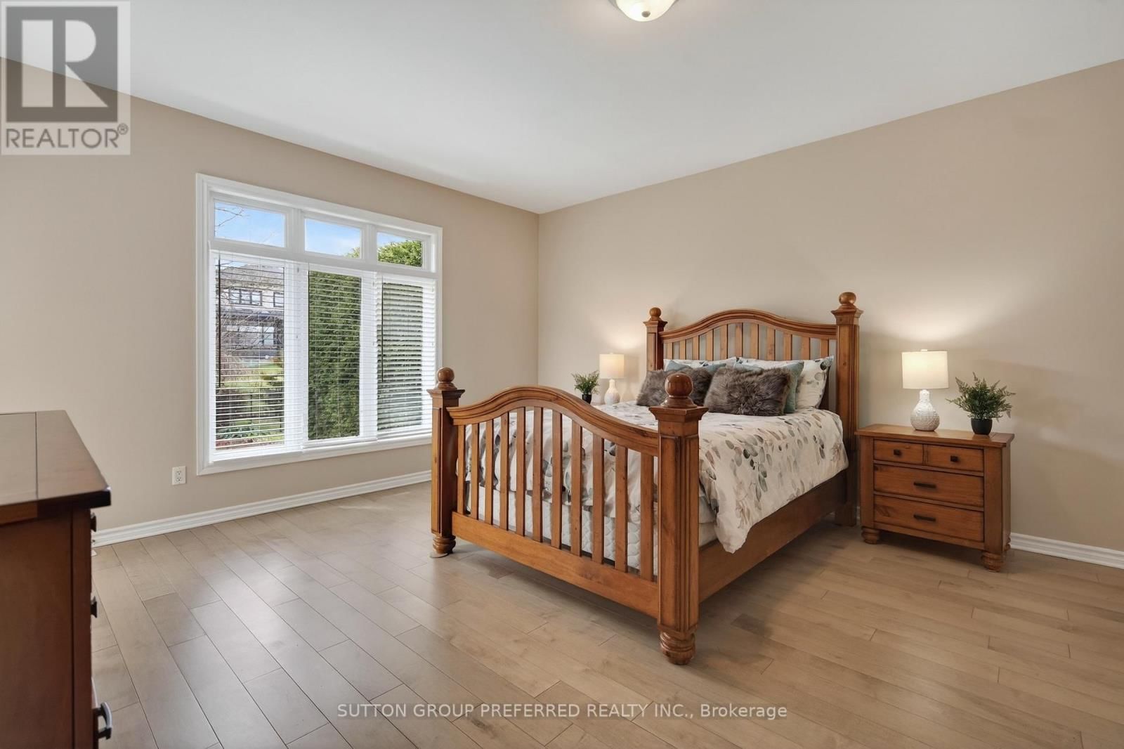 22 SPRINGFIELD WAY Image 19