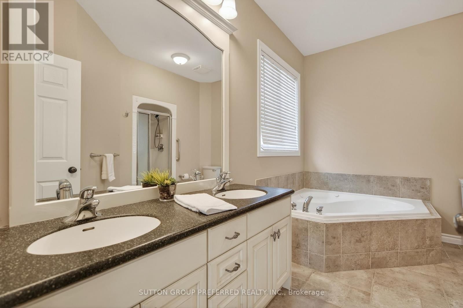 22 SPRINGFIELD WAY Image 22