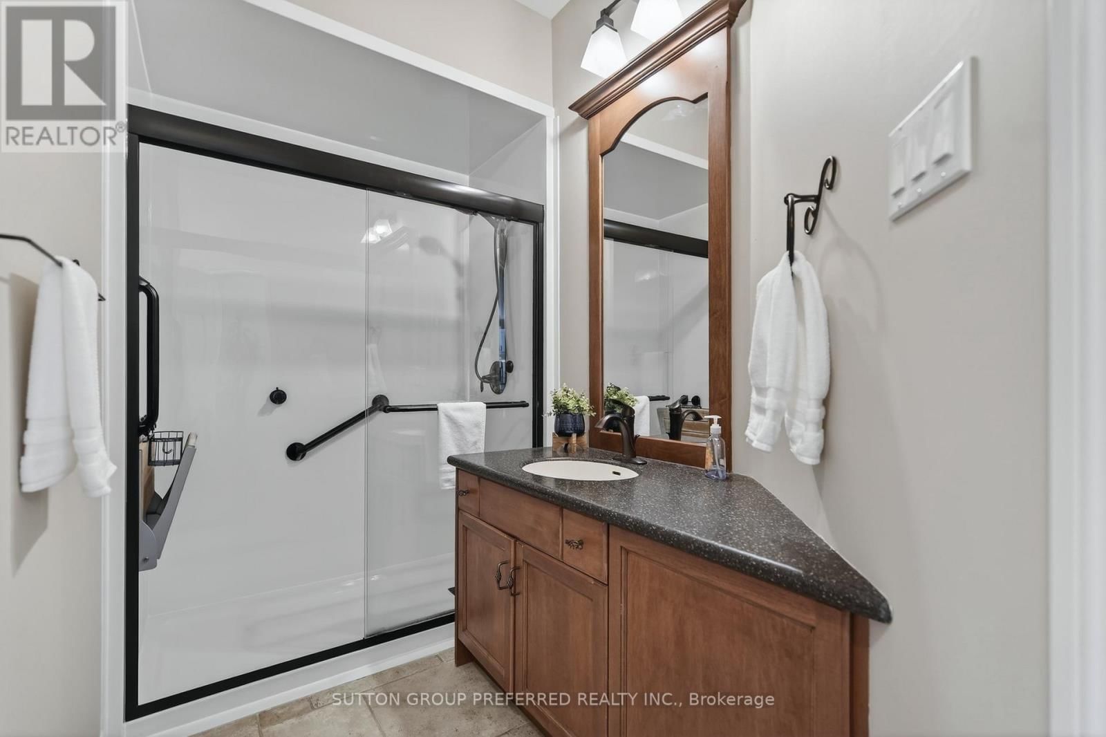 22 SPRINGFIELD WAY Image 29