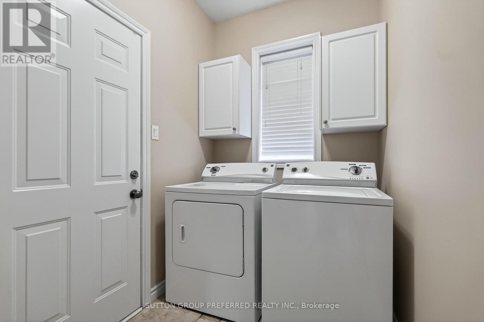 22 SPRINGFIELD WAY Image 30