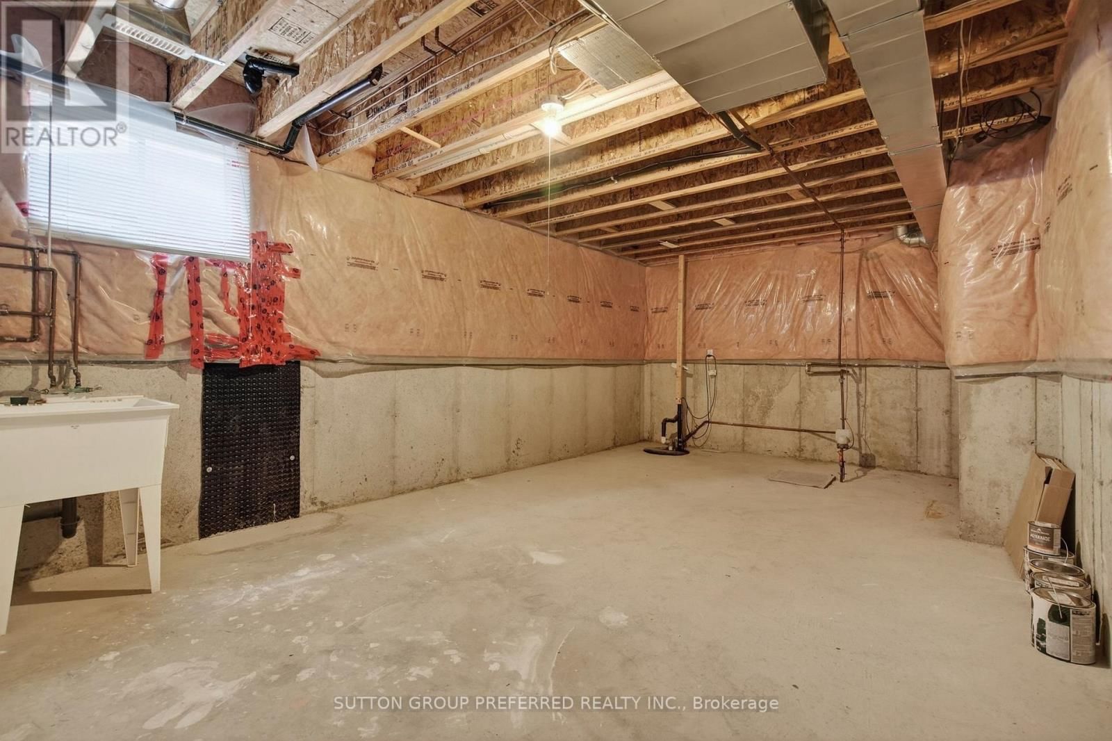 22 SPRINGFIELD WAY Image 40