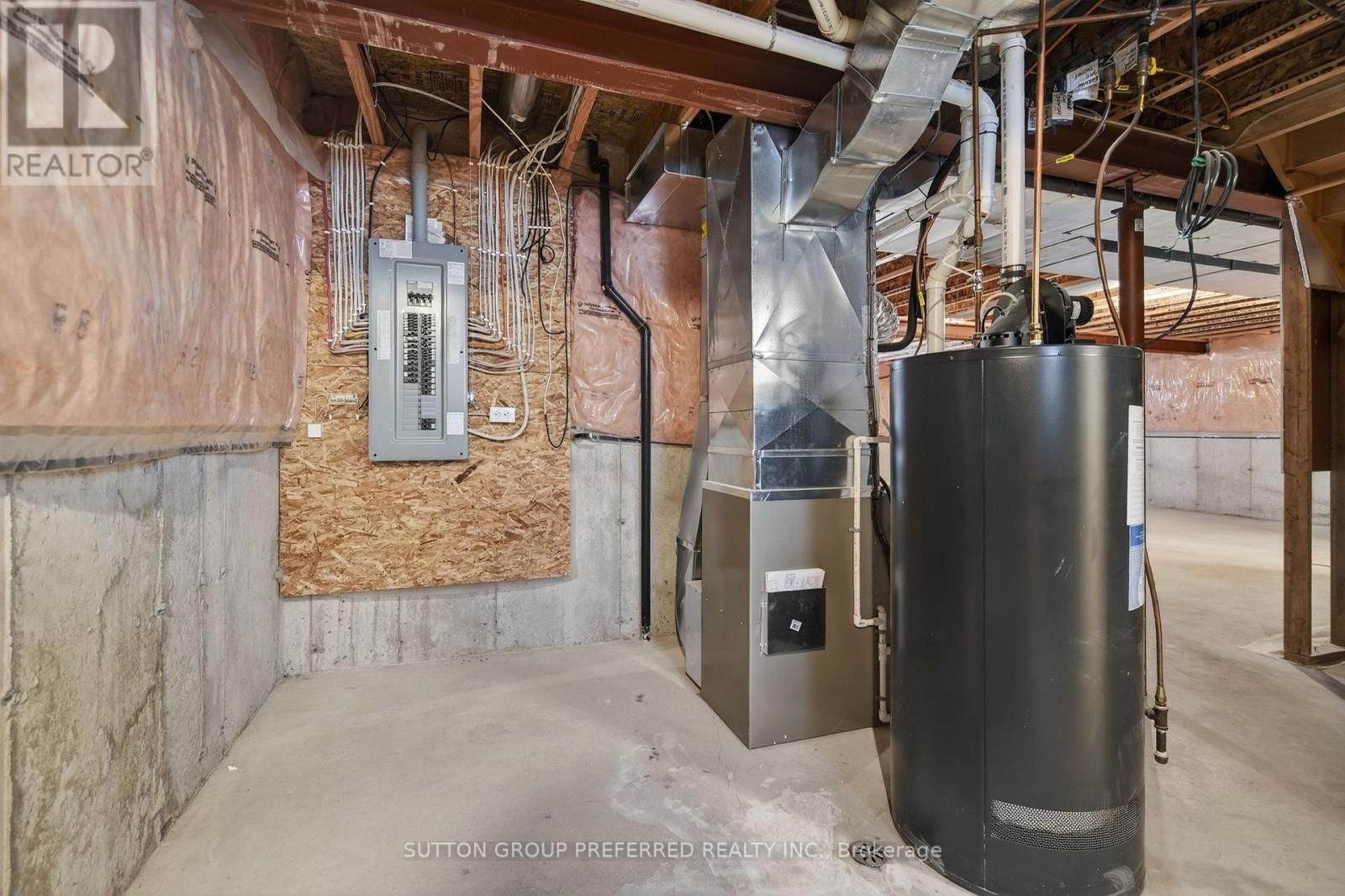 22 SPRINGFIELD WAY Image 41