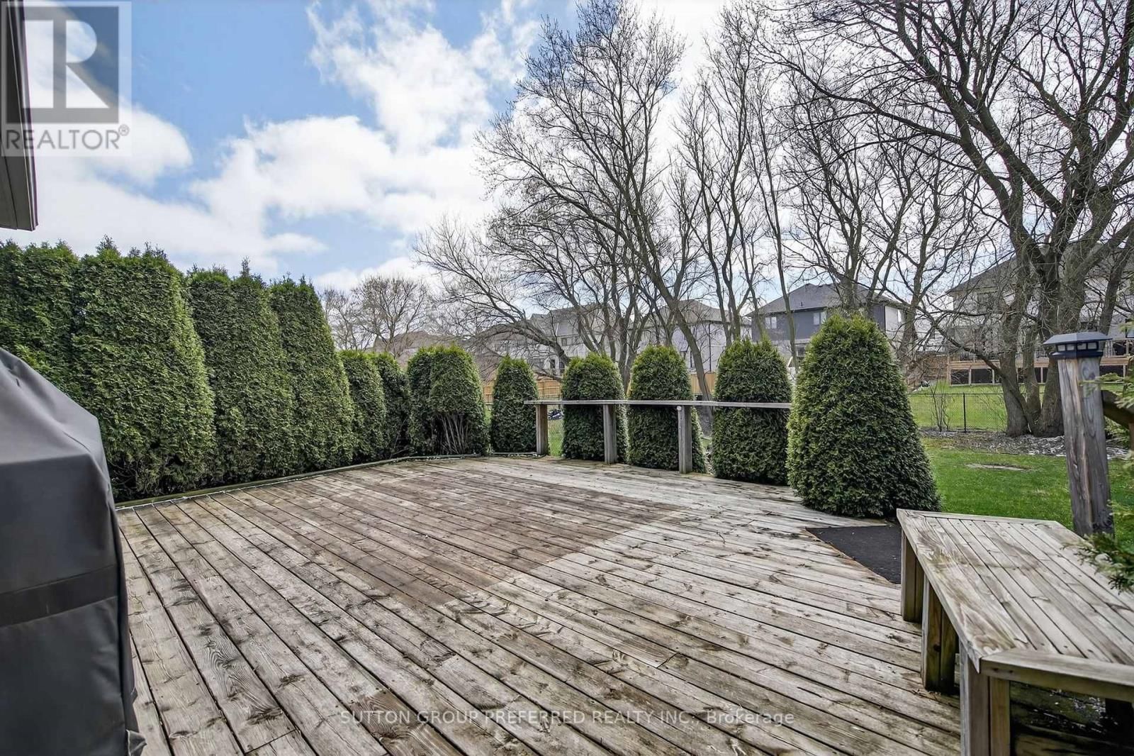 22 SPRINGFIELD WAY Image 43