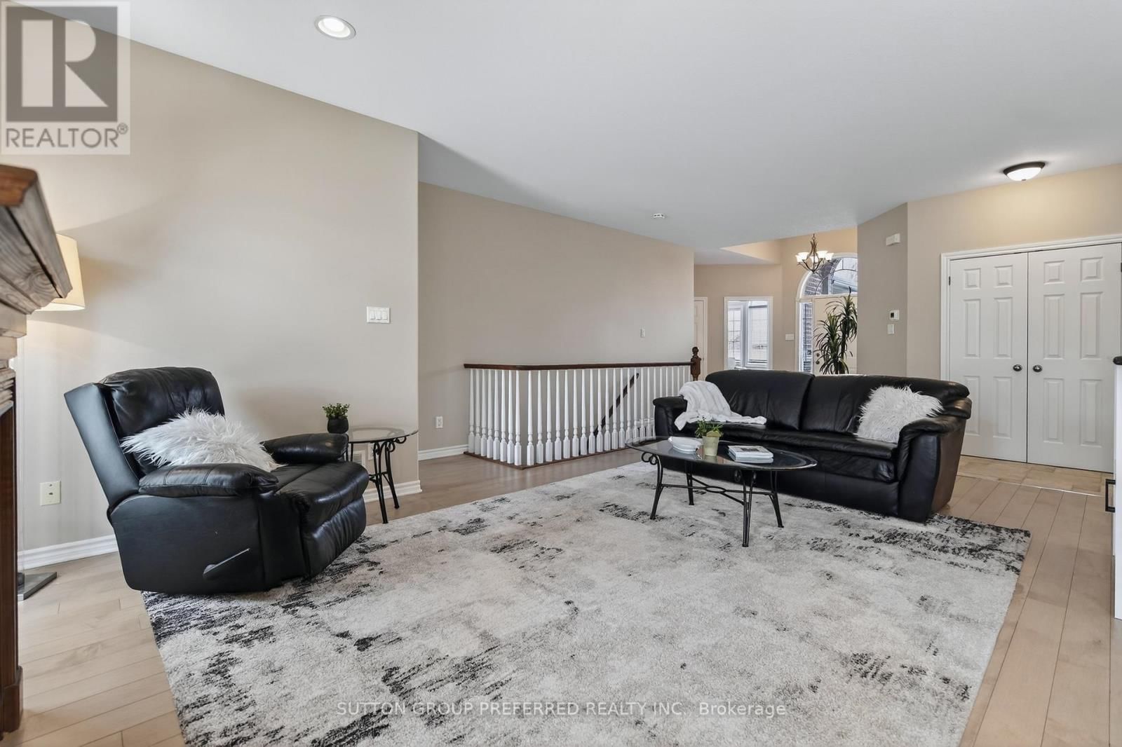 22 SPRINGFIELD WAY Image 9