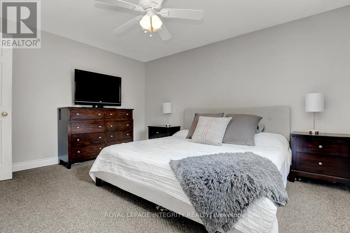 34 BENNETT STREET Image 19