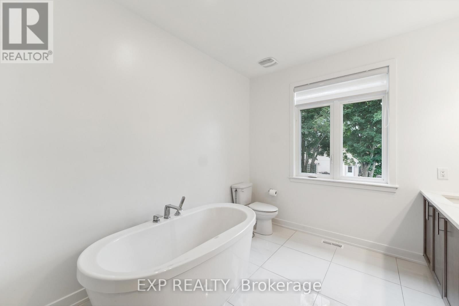 748 OVATION GROVE Image 27