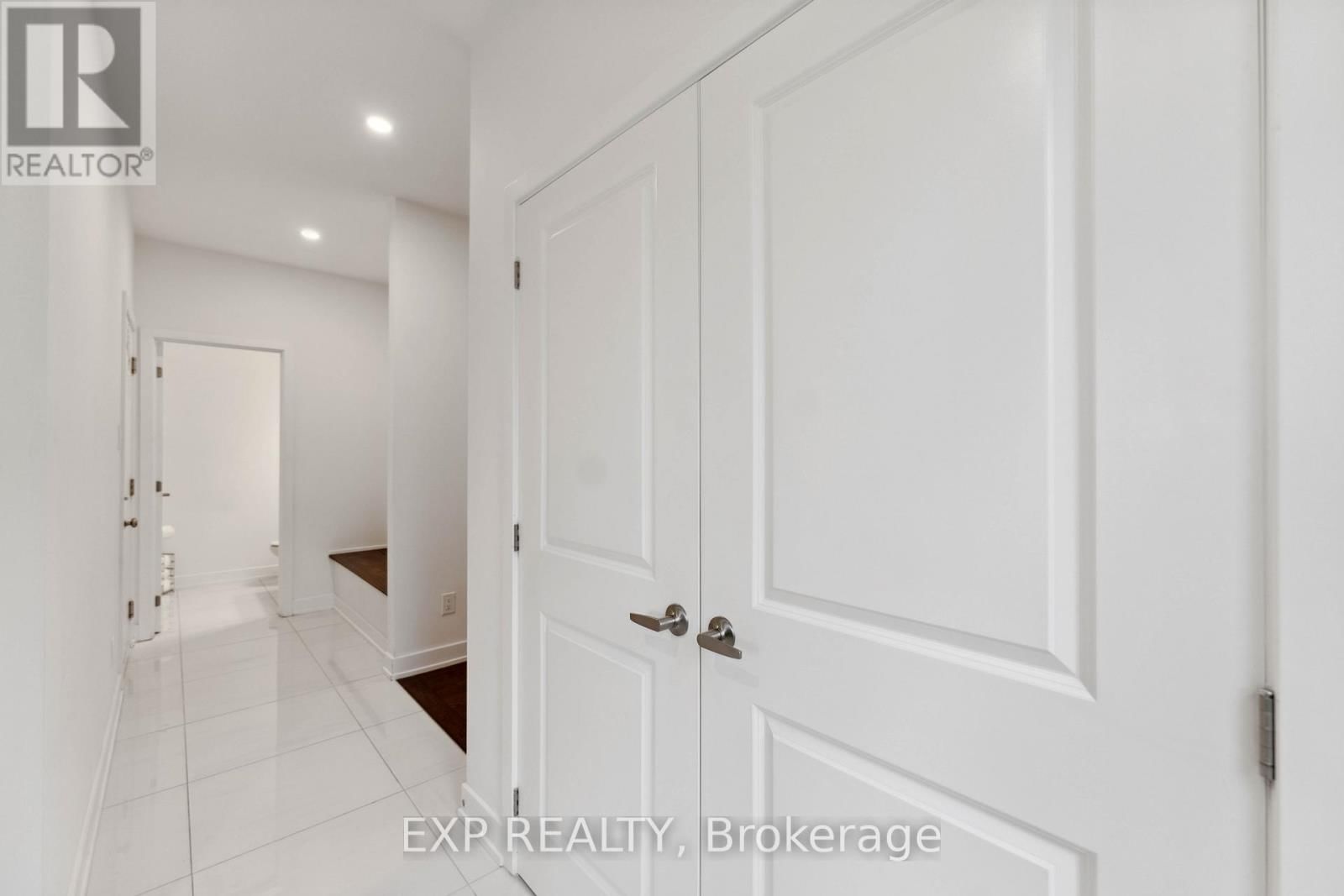 748 OVATION GROVE Image 3