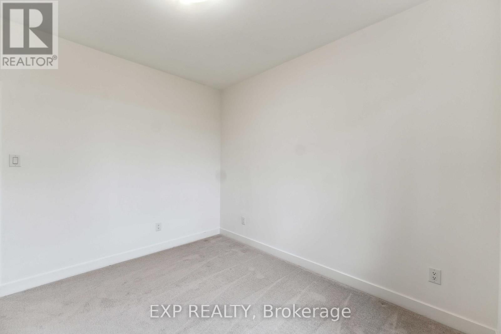 748 OVATION GROVE Image 32