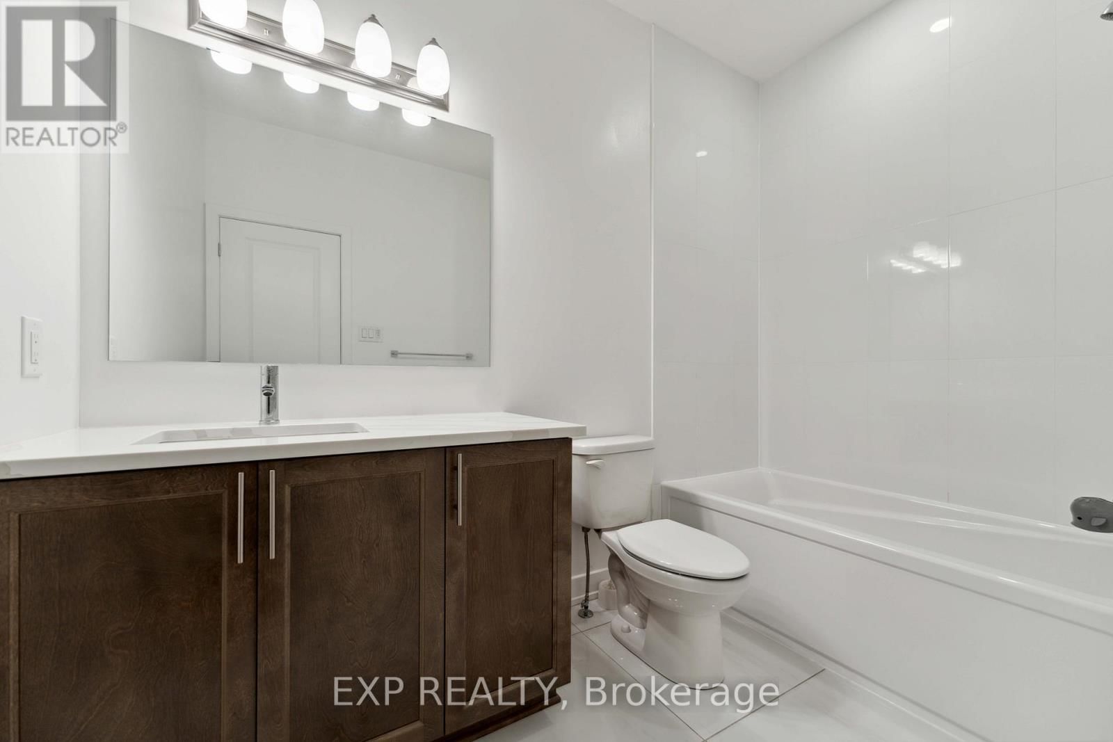 748 OVATION GROVE Image 37