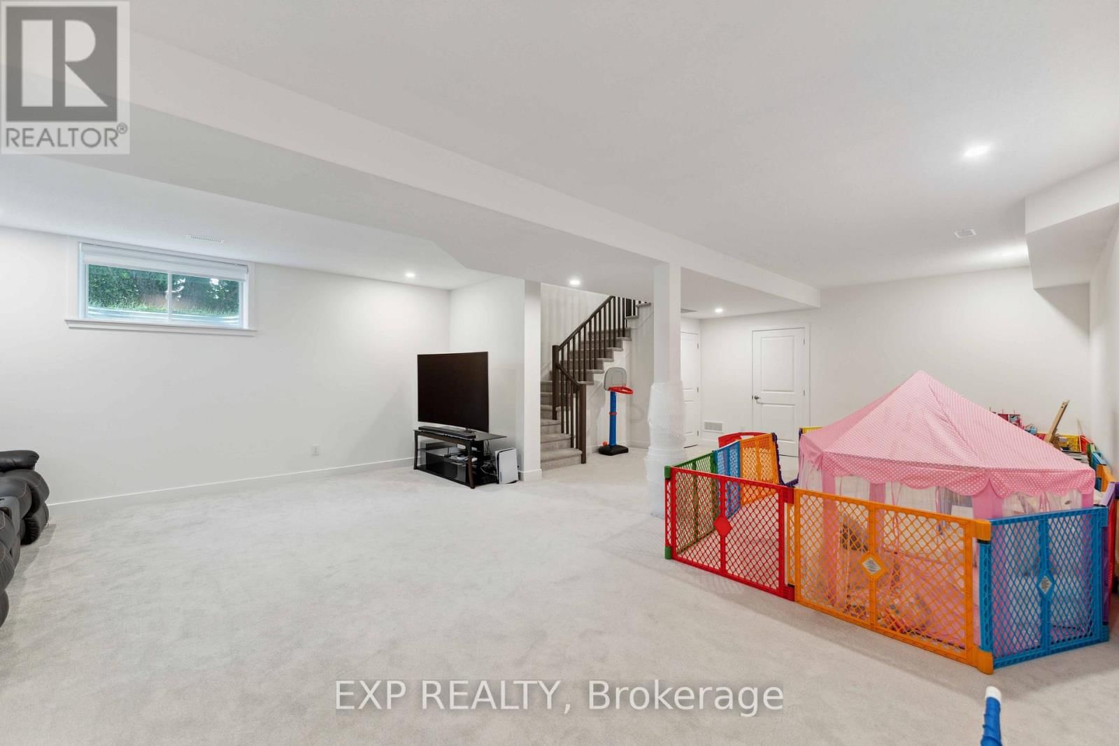 748 OVATION GROVE Image 42