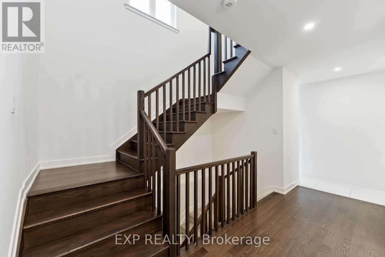 748 OVATION GROVE Image 8