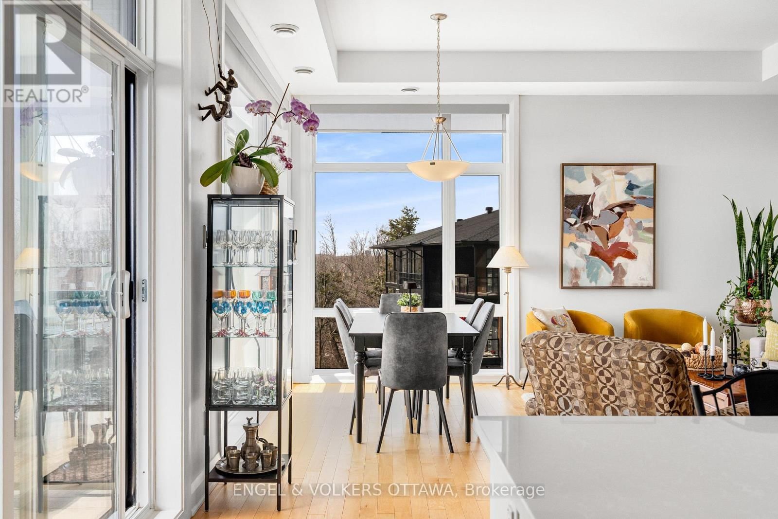 402 - 110 CORTILE PRIVATE Image 17