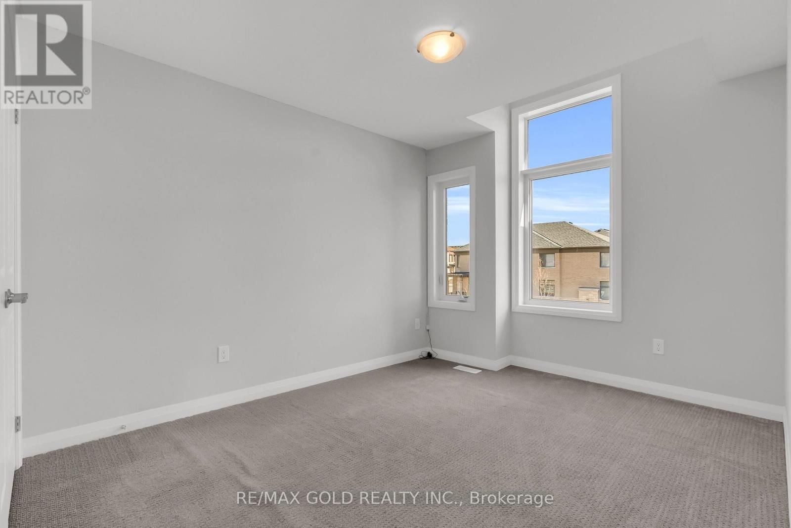 920 SOBESKI AVENUE Image 33